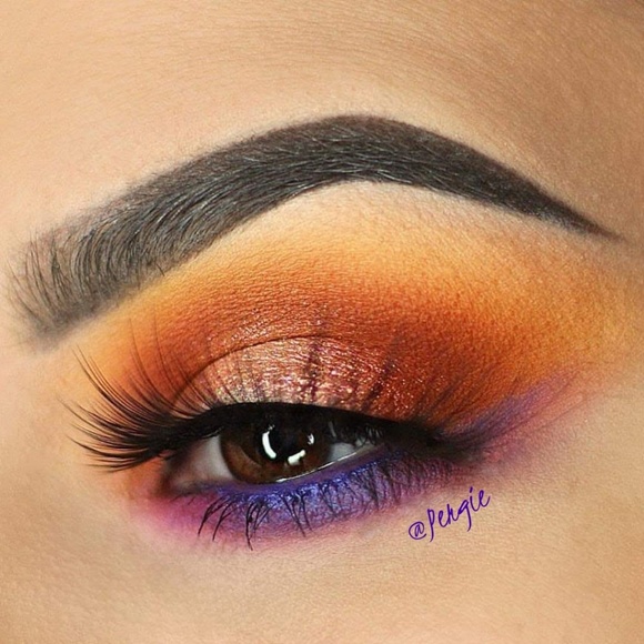 🌺FLOWER🌺 Eye Palettes - Picture 3 of 8